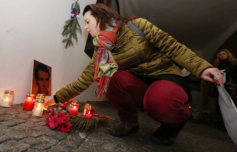 Pietní akt u příležitosti padesátého výročí upálení Jana Palacha se konal ve středu v podvečer u městského úřadu v Litoměřicích.