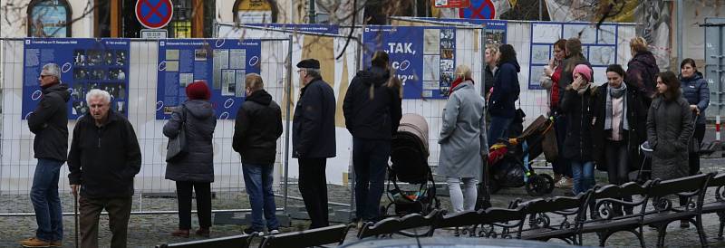 Připomínka 30. výročí sametové revoluce na náměstí v Litoměřicích