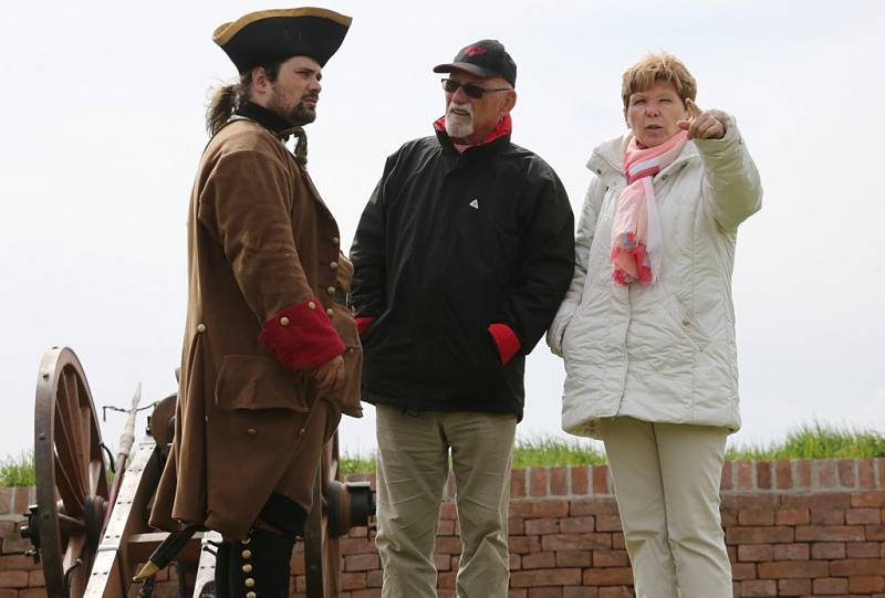 Slavnostní otevření pevnosti v Terezíně provázely pohádkové postavy 