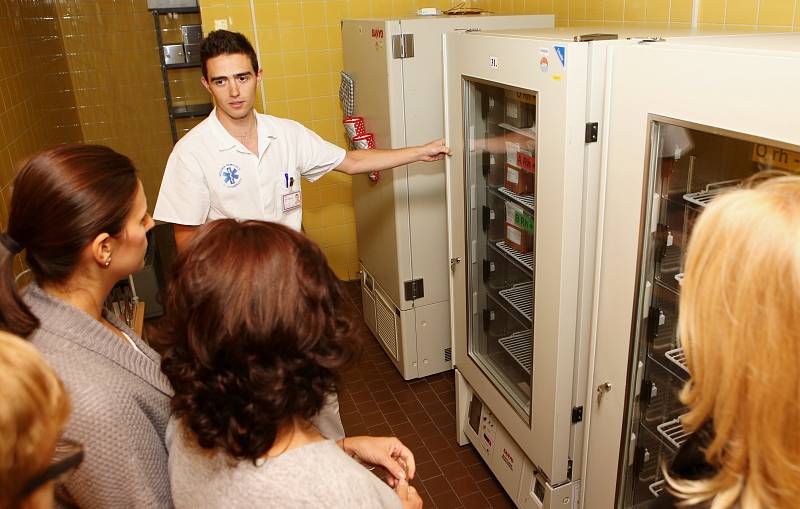 Den otevřených dveří v laboratoři pro zaměstnance nemocnice v Litoměřicích.