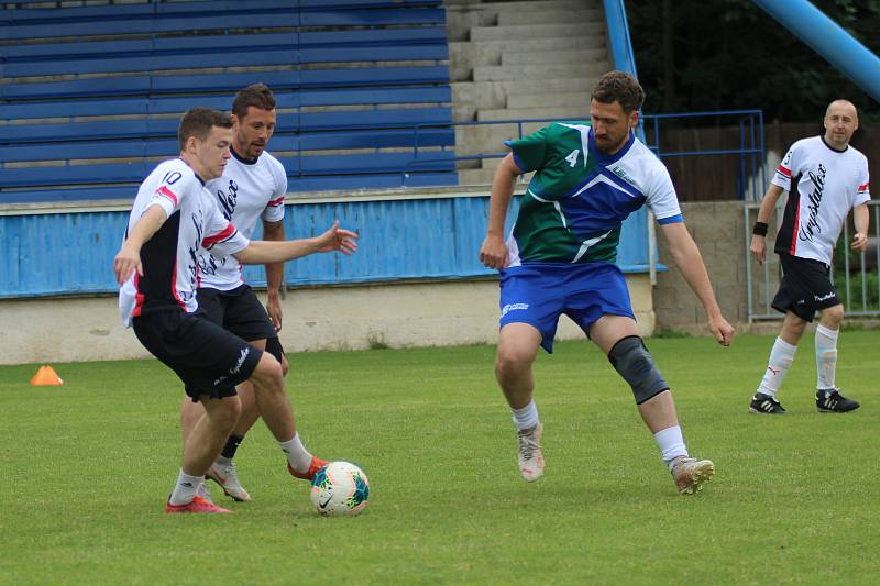 Zaměstnanecká liga Deníku: čtvrtý semifinalový turnaj druhého ročníku hostil sportovní areál Pod Lipou v Roudnici nad Labem.