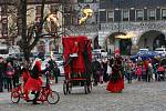 Herci na litoměřickém náměstí poutali na loutkový divadelní festival.