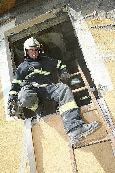 Soutěž dobrovolných hasičů v Budyni nad Ohří