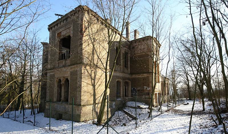Historická vila Pfaffenhof u Litoměřic.