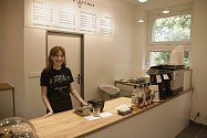 Nedávno otevřená kavárna na nádraží Litoměřice město hledá své místo na slunci a vytváří si první stálé zákazníky.
