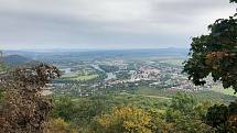 Lovoš má své kouzlo i na podzim. Podívejte se, jak v tomto období vypadá