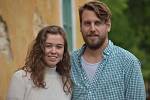 Eliáš Molnár and Klára Slunečková sensitively reconstructed the old press shop in Brzánky in the Podřipsko region, they want to organize weddings here, the first one will be theirs.