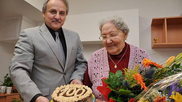 Milada Nečesaná z Litoměřic se dnes dožívá 100 let.