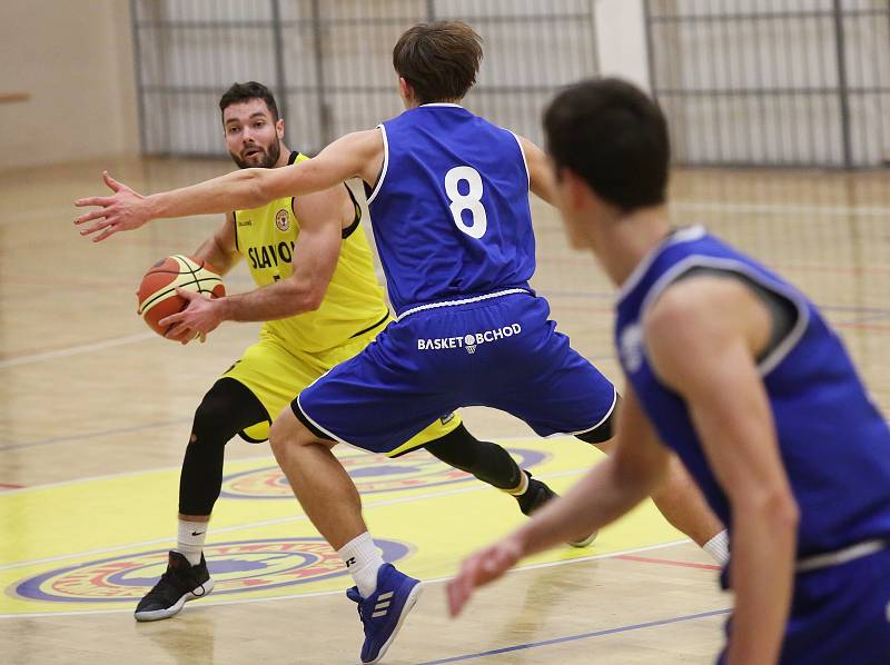 Basketbalový zápas Litoměřice a Vyšehrad.