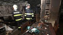 Noční požár v Křešicích na Litoměřicku zdevastoval celý byt.