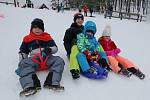 Sáňky, boby i snowboardy. Lyžařský areál u Tašova praskal ve švech