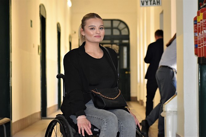 Kateřina z Litoměřic skončila po nehodě na vozíku.