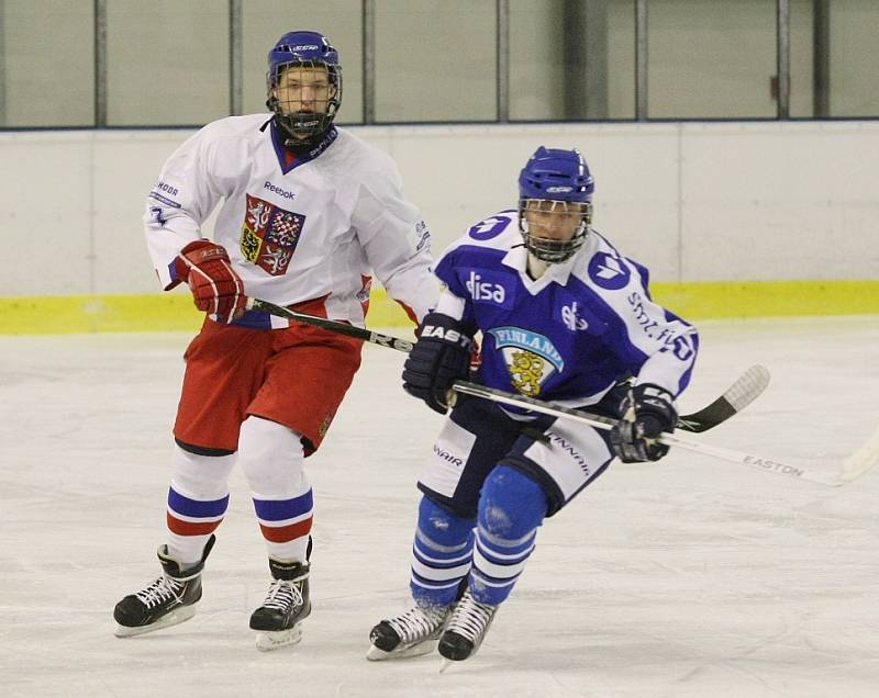 Česko 17 - Finsko 17 v Roudnici.