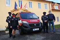 Dobrovolní hasiči z Lukavce na Litoměřicku získali nové přepravní auto Fiat Ducato