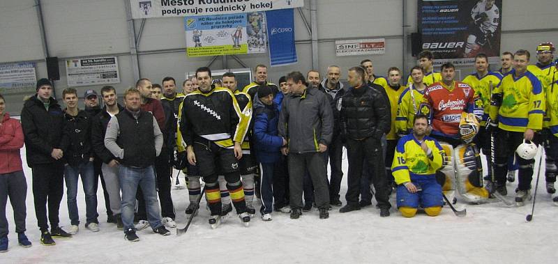 TURNAJ na roudnickém stadionu nabídl celkem šest zápasů