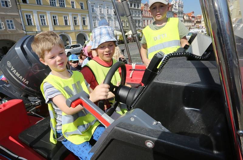 Den policie a IZS v Litoměřicích