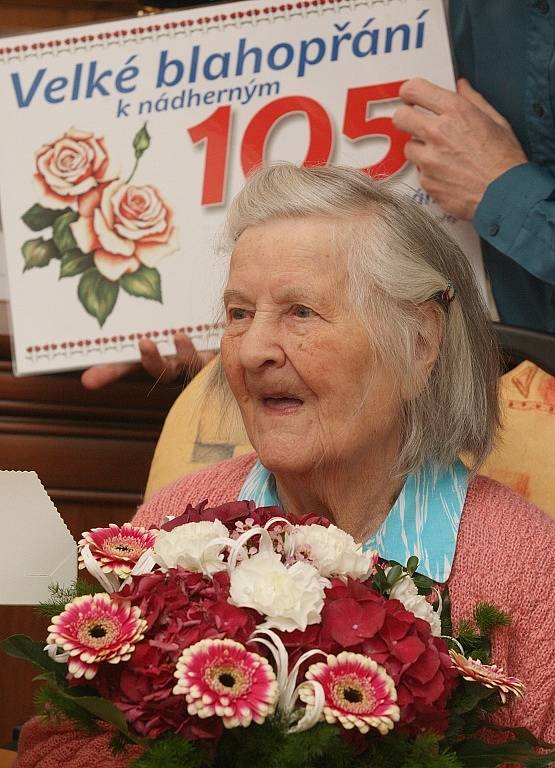 Rozálie Kočárková oslavila 105 narozeniny.