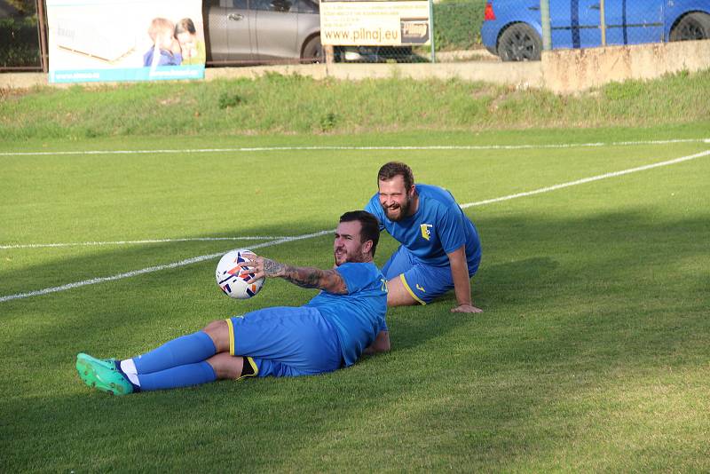 Bezděkov (v oranžovém) - Vaňov, I.B třída 2019/2020