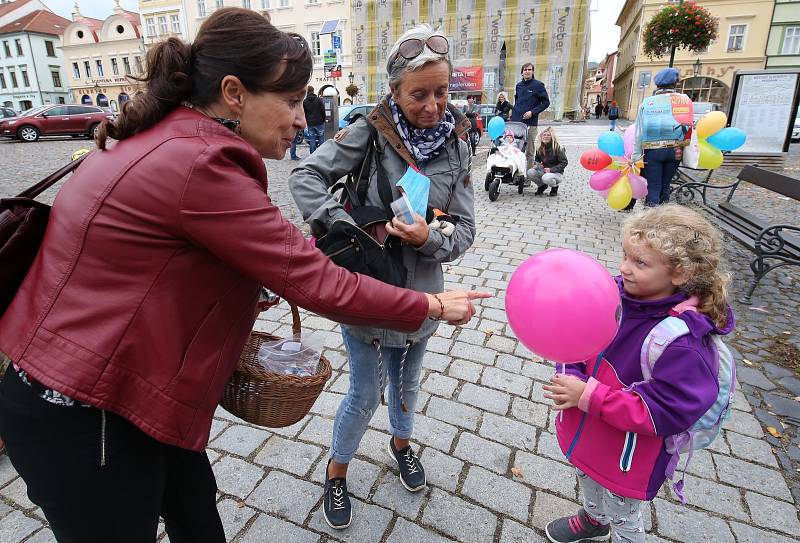 Desátý, jubilejní ročník Divadelní benefice ochotnických souborů.