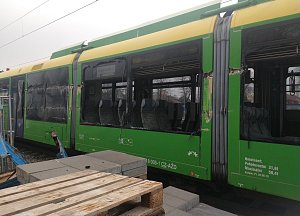 V Lovosicích došlo ke střetu vlaku a nákladního auta.