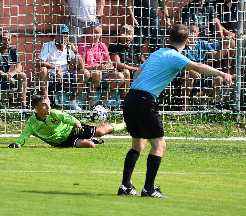 Sport fotbal I.B třída Pokratice - Junior Děčín 5:3