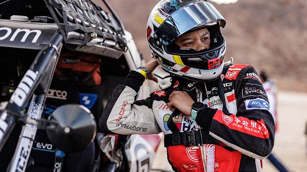 Aliyyah Koloc z roudnického týmu Bugygra ZM Racing obsadila na saúdskoarabské soutěží Saudi Baja – Hail celkově páté místo. Foto: Buggyra media