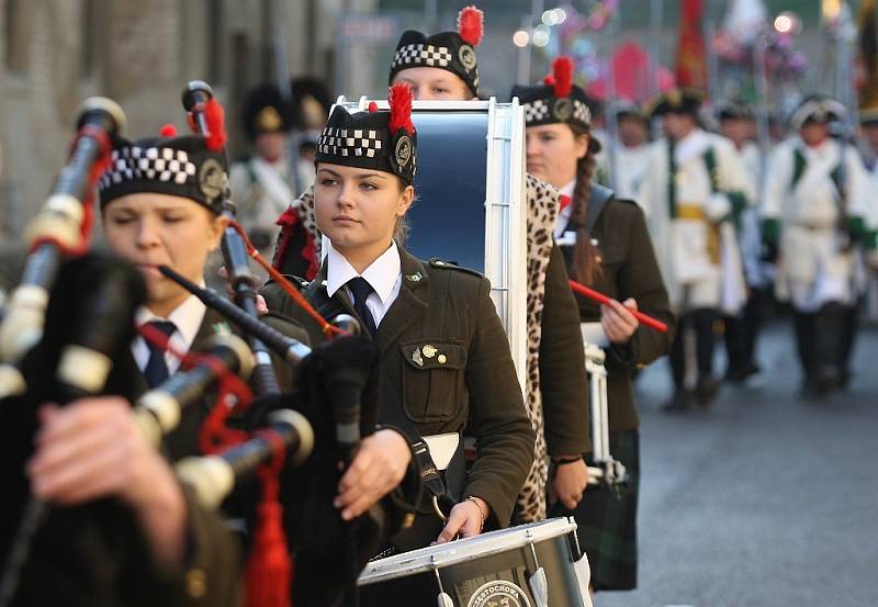 Josefínské slavnosti 2013, sobota dopoledne - slavnostní přehlídka vojsk