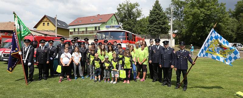 Křešice oslavily výročí 960 let od první písemné zmínky o obci, místní dobrovolní hasiči navíc 140 let činnosti