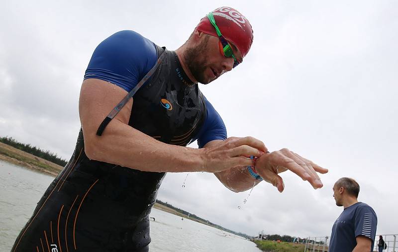 V sobotu se konal v Labe aréně v Račicích první letošní celorepublikový triatlon.