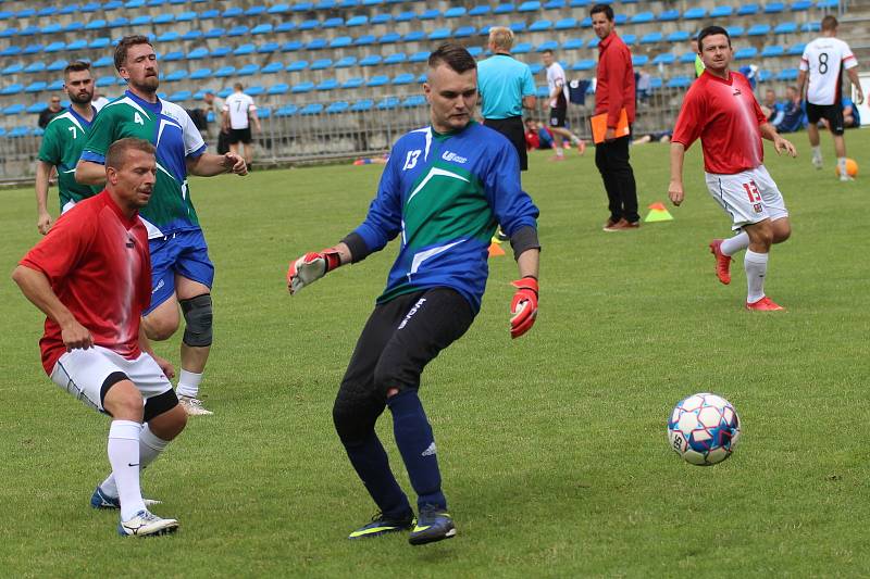 Zaměstnanecká liga Deníku: čtvrtý semifinalový turnaj druhého ročníku hostil sportovní areál Pod Lipou v Roudnici nad Labem.