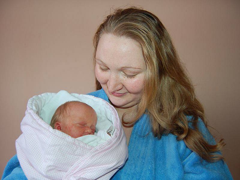 Evě Janatové a Vlastimilu Veselému z Kalovic se v litoměřické porodnici 16. února ve 23.19 hodin narodila dcera Kristýnka Veselá. Měřila 48 cm a vážila 2,85  kg. Blahopřejeme!