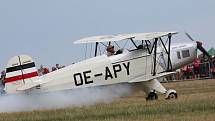 Letecký den Memorial Air Show 2019 v Roudnici nabídl také v neděli pestrý program