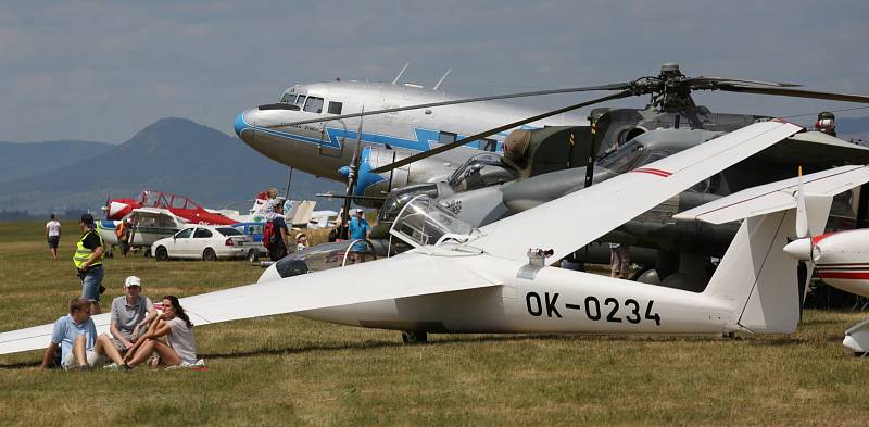 Memorial Air Show v Roudnici nad Labem, neděle