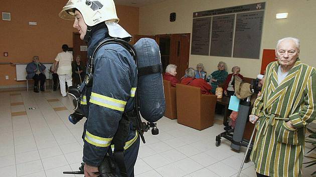 Falešný požární poplach v Domově důchodců v Litoměřicích.