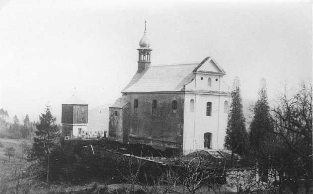 Uvěřit původní podobě kostela sv. Havla v Bílém Kostelci u města Úštěk je v dnešních dnech téměř nemožné. V ruinu se definitivně proměnil v 70. letech 20. století, kdy se dočkal zhroucení střechy.