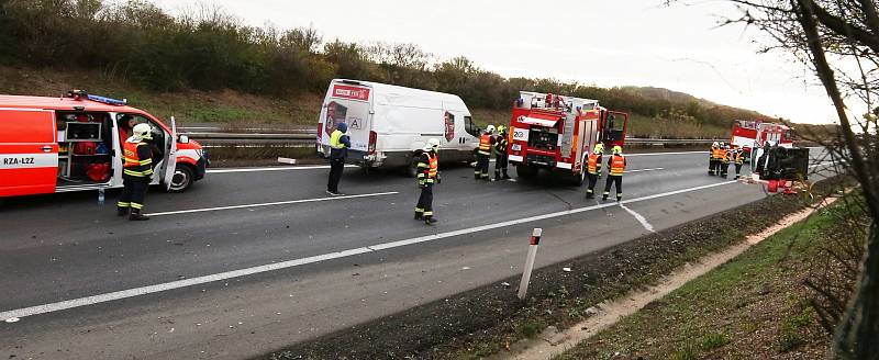 Tragická hromadná nehoda na dálnici D8 u Lukavce