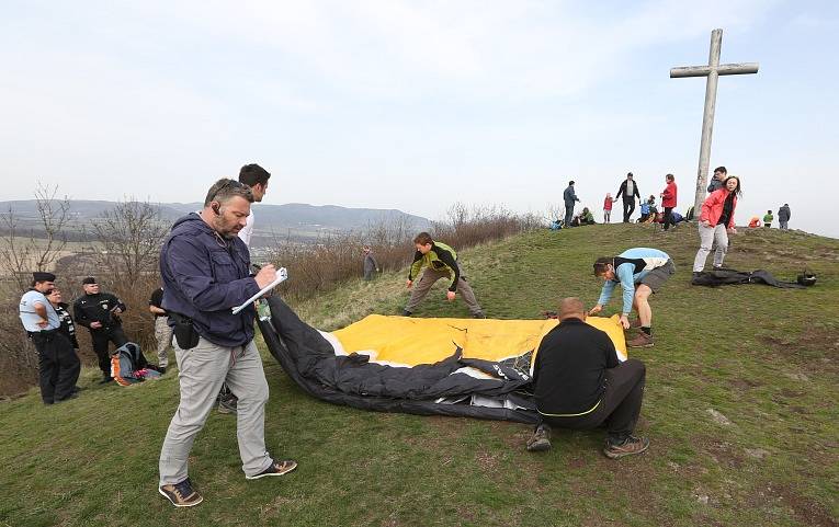 Nehoda paraglidisty u Radobýlu