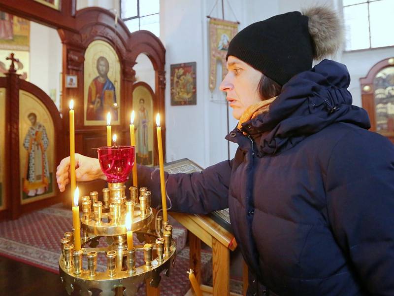 Pravoslavná církev slaví Vánoce. Bohoslužbu sloužil nový pravoslavný kněz Ivan Hadrava.