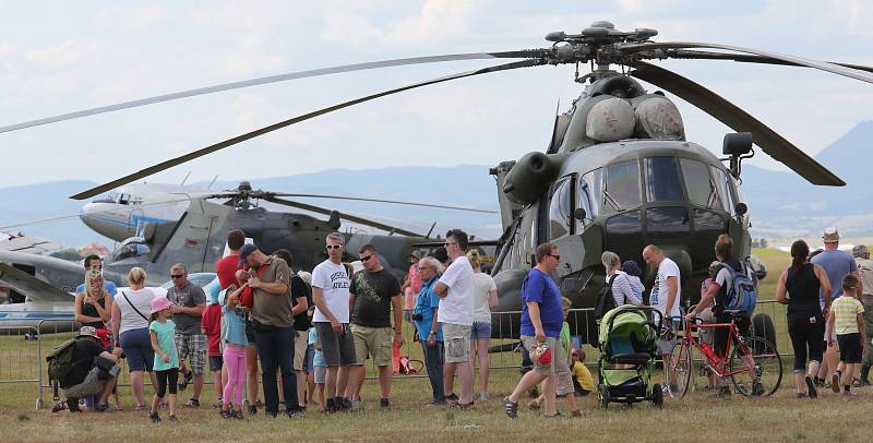 Memorial Air Show v Roudnici nad Labem, neděle