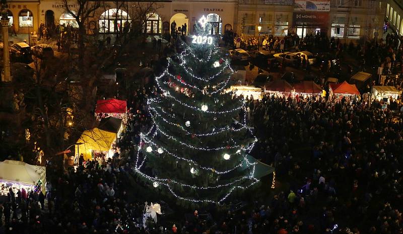 Rozsvícení vánočního stromu na Mírovém náměstí v Litoměřicích