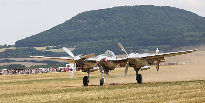 Letecký den Memorial Air Show 2019 v Roudnici nabídl také v neděli pestrý program