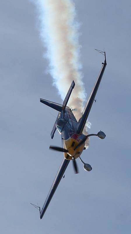 Sobotní program 14. ročníku Memorial Air Show v Roudnici nad Labem.