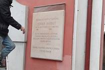 Slavnostní odhalení pamětní desky P. Josefu Horkému se uskuteční na Paříkově náměstí v Třebenicích v pondělí 17. listopadu.