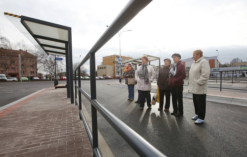 Lovosice se dočkaly nového autobusového nádraží.