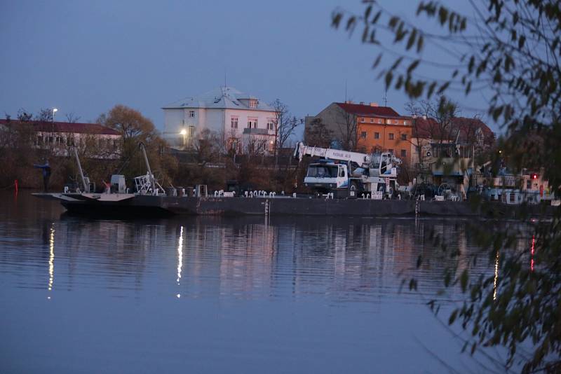 Havárie letadla do řeky Labe u Křešic