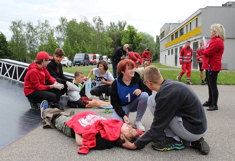 Ve Štětí se konalo regionální kolo Soutěže mladých zdravotníků. Účastnili se ho školáci z Ústeckého a Libereckého kraje.
