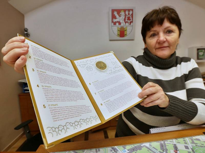 Město Litoměřice vydalo k osmistému výročí spoustu propagačních předmětů