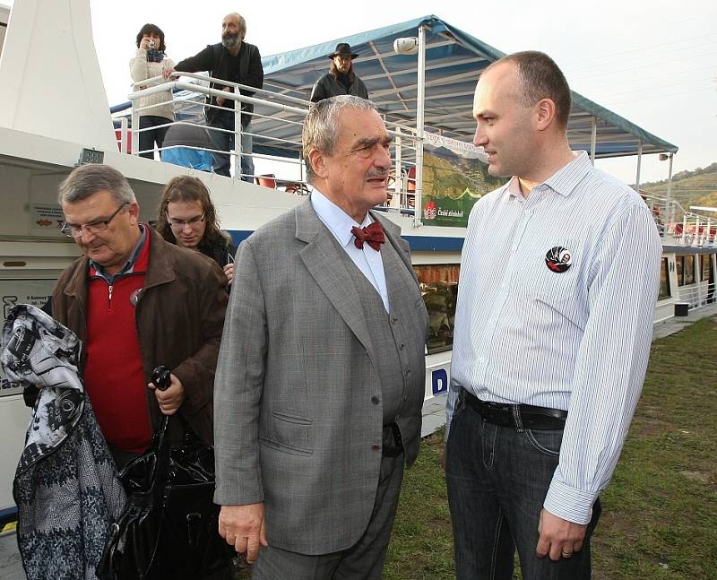 Kníže Karel Schwarzenberg na Portě Bohemice v Litoměřicích.