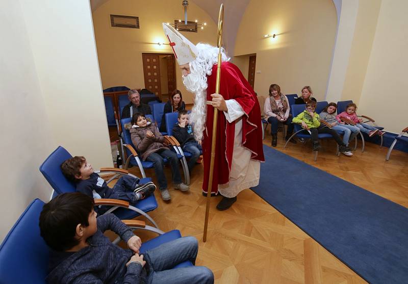 Za dětmi z litoměřického Klokánku přišel Mikuláš