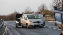 Hromadná nehoda nad přemostěním D8 u Roudnice nad Labem.